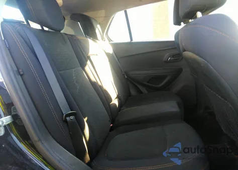 2017 Chevrolet Trax Ls z USA, uszkodzony, nr VIN 3GNCJKSB9HL287249